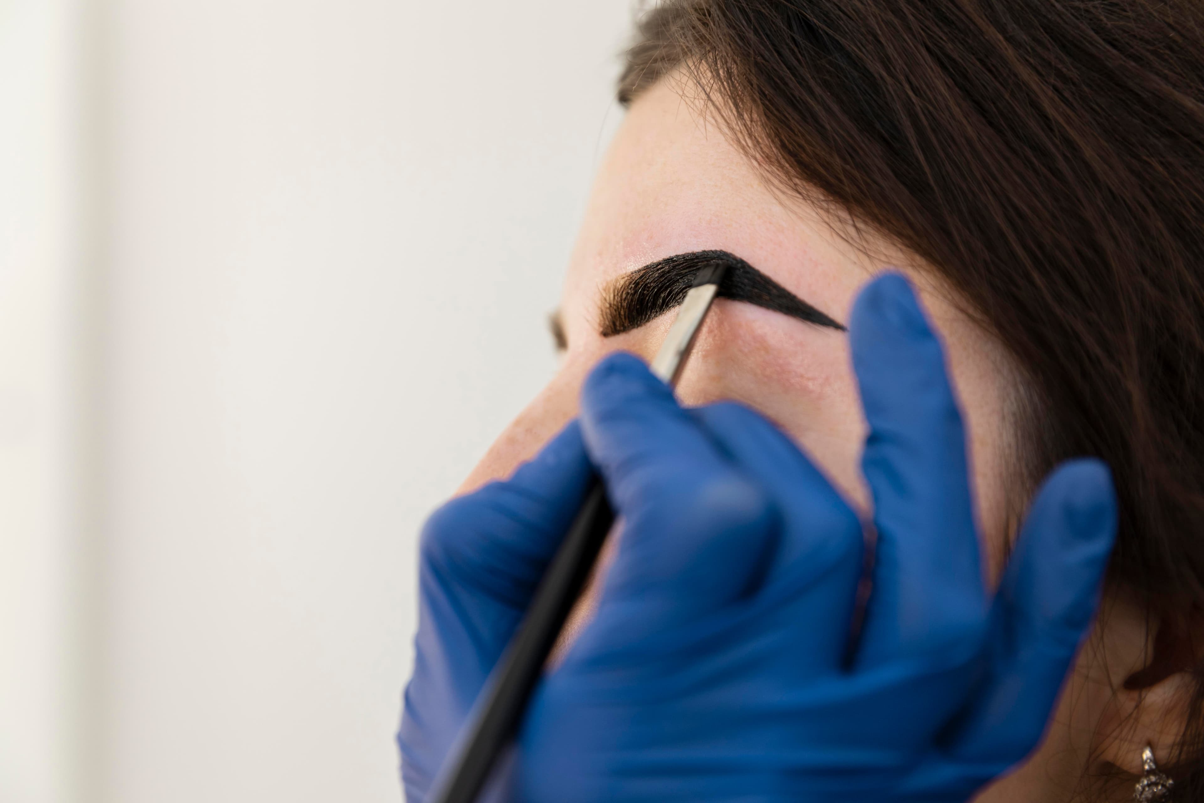 Teinture des cils et sourcils